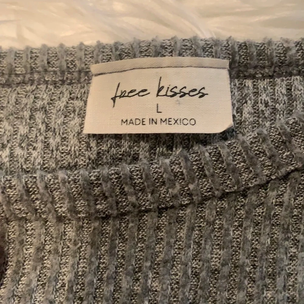 Cropped sweater - Picture 2 of 2